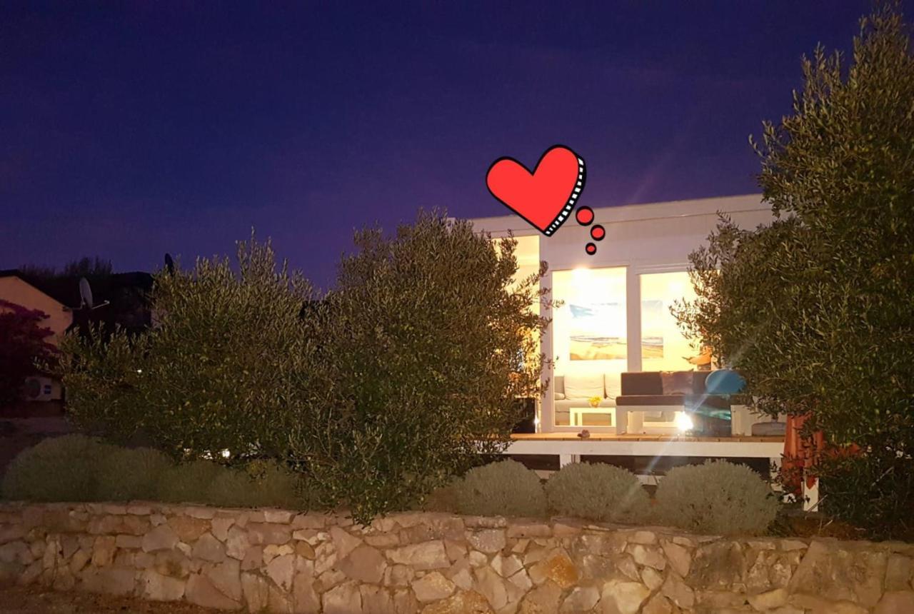 Eden Lady Mobile Home, Croatia, Drage Exteriér fotografie
